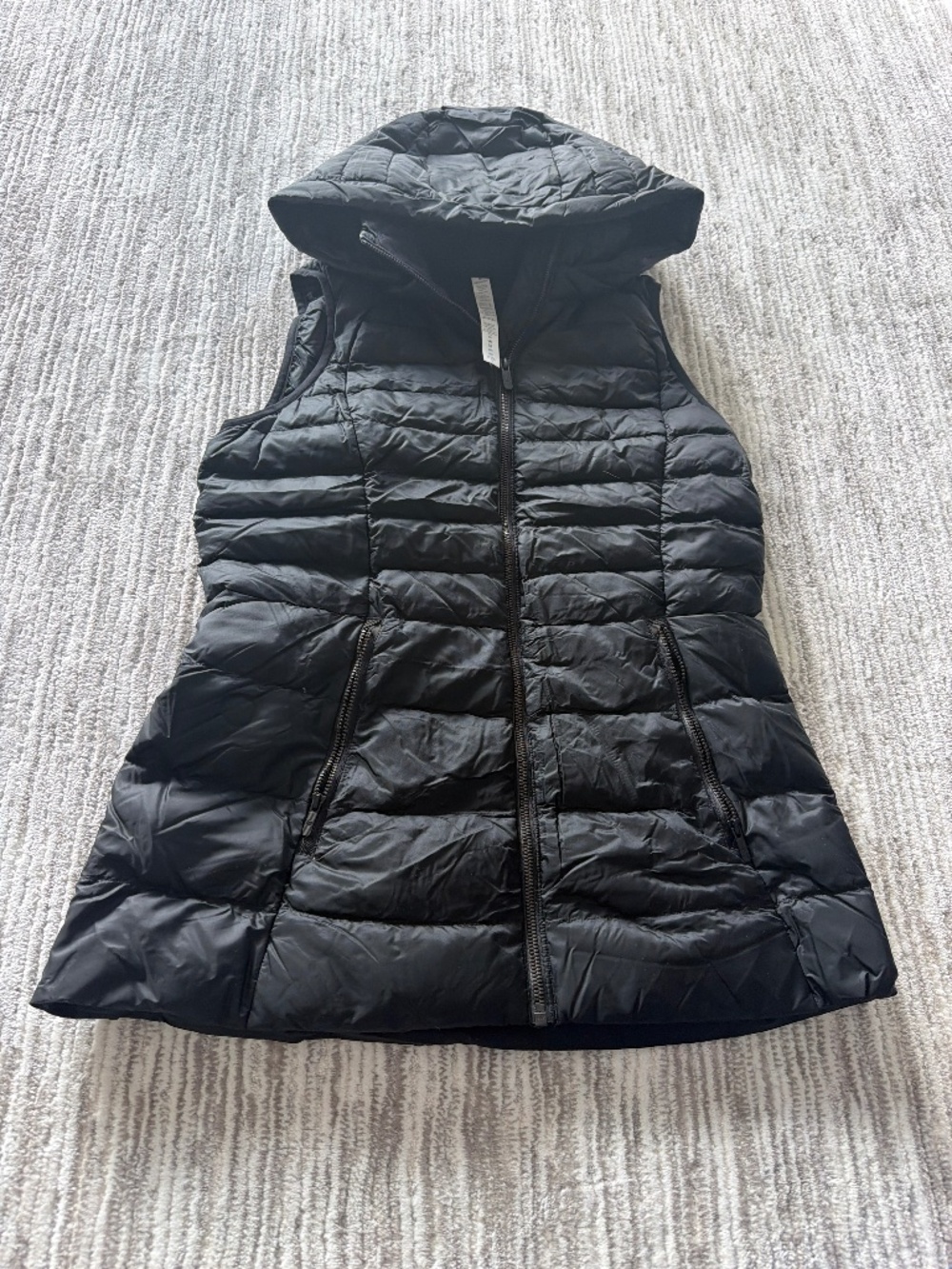 Lululemon size 6 down vest